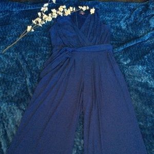 💕Vince Camuto Jumpsuit💕